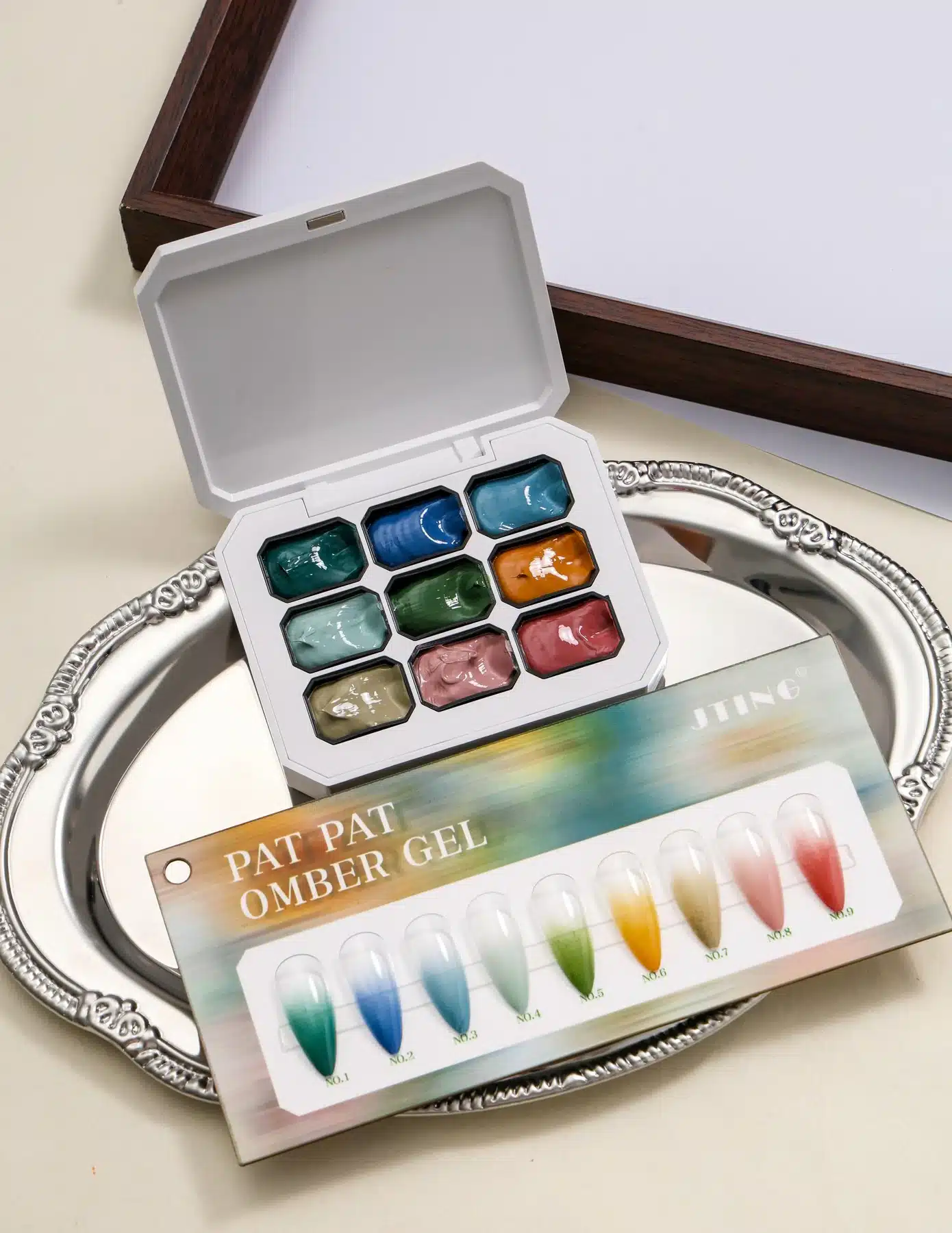 B99 dark blue, green and neutral Pat Pat Gel palette with ombre samples