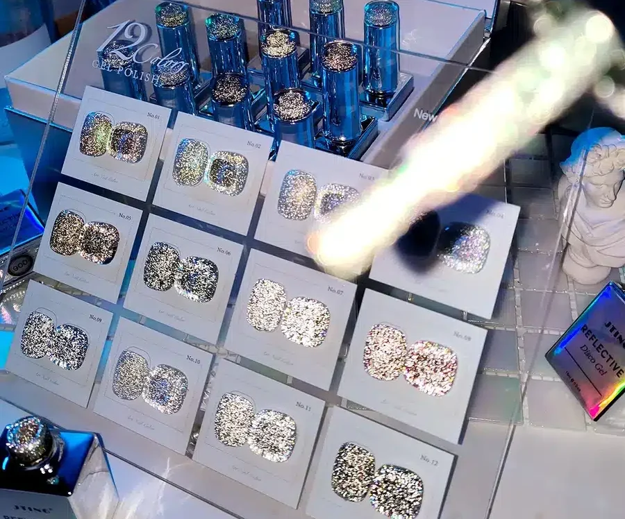 JTING reflective gel polish swatches tested under direct professional lighting