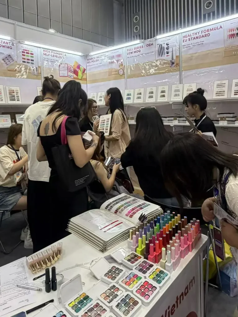 JTING team discussing nail gel OEM ODM solutions with trade buyers
